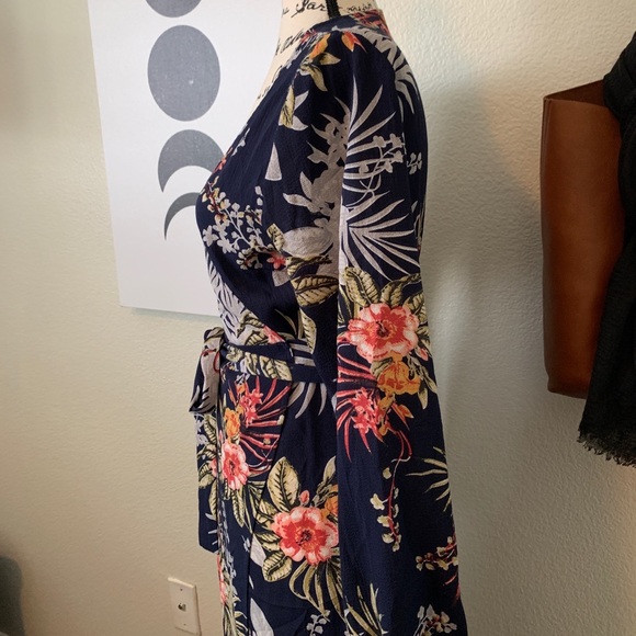 Navy floral wrap maxi dress - Picture 3 of 6
